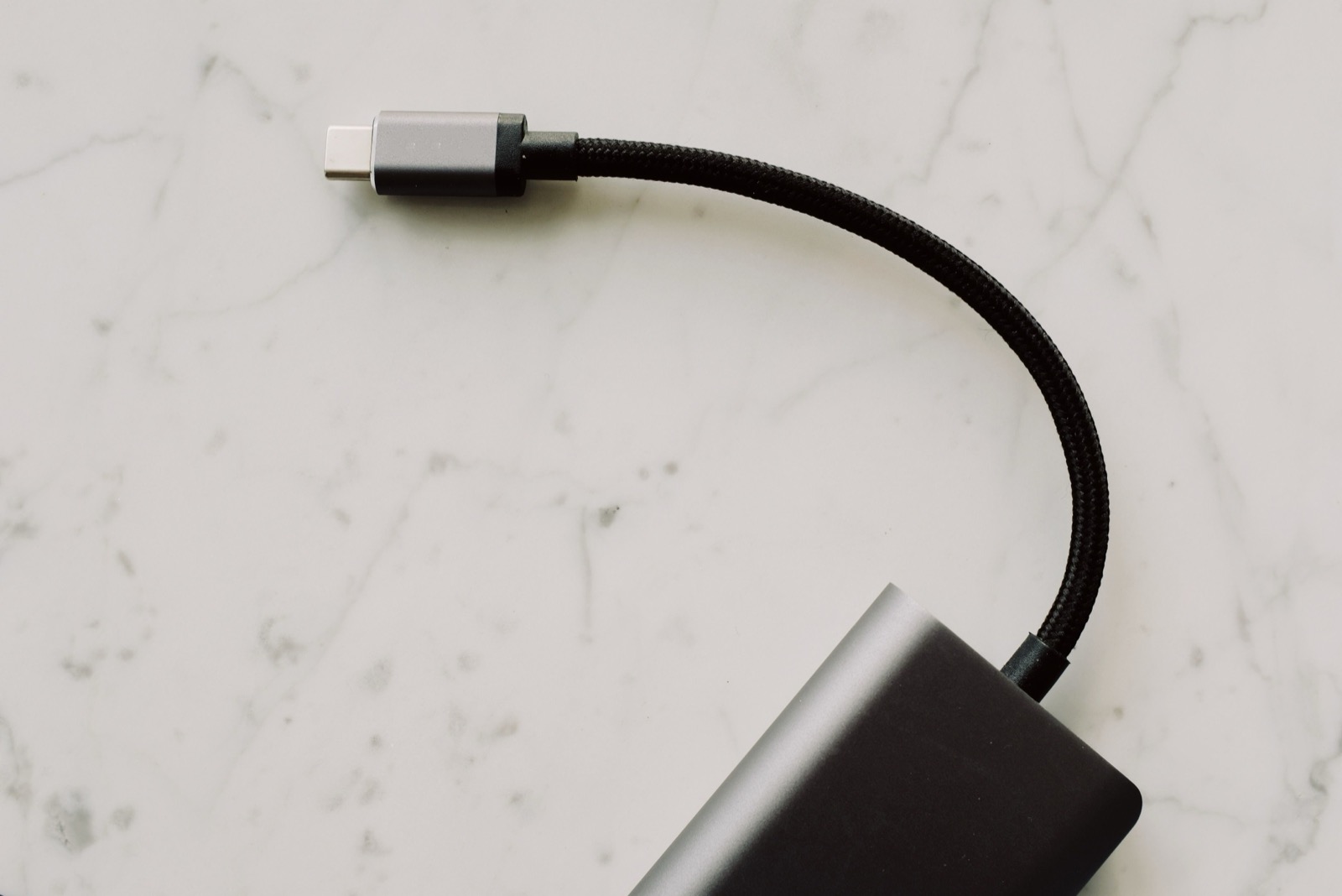 為什麼傳檔那麼慢?充電線的資料傳輸規格看懂